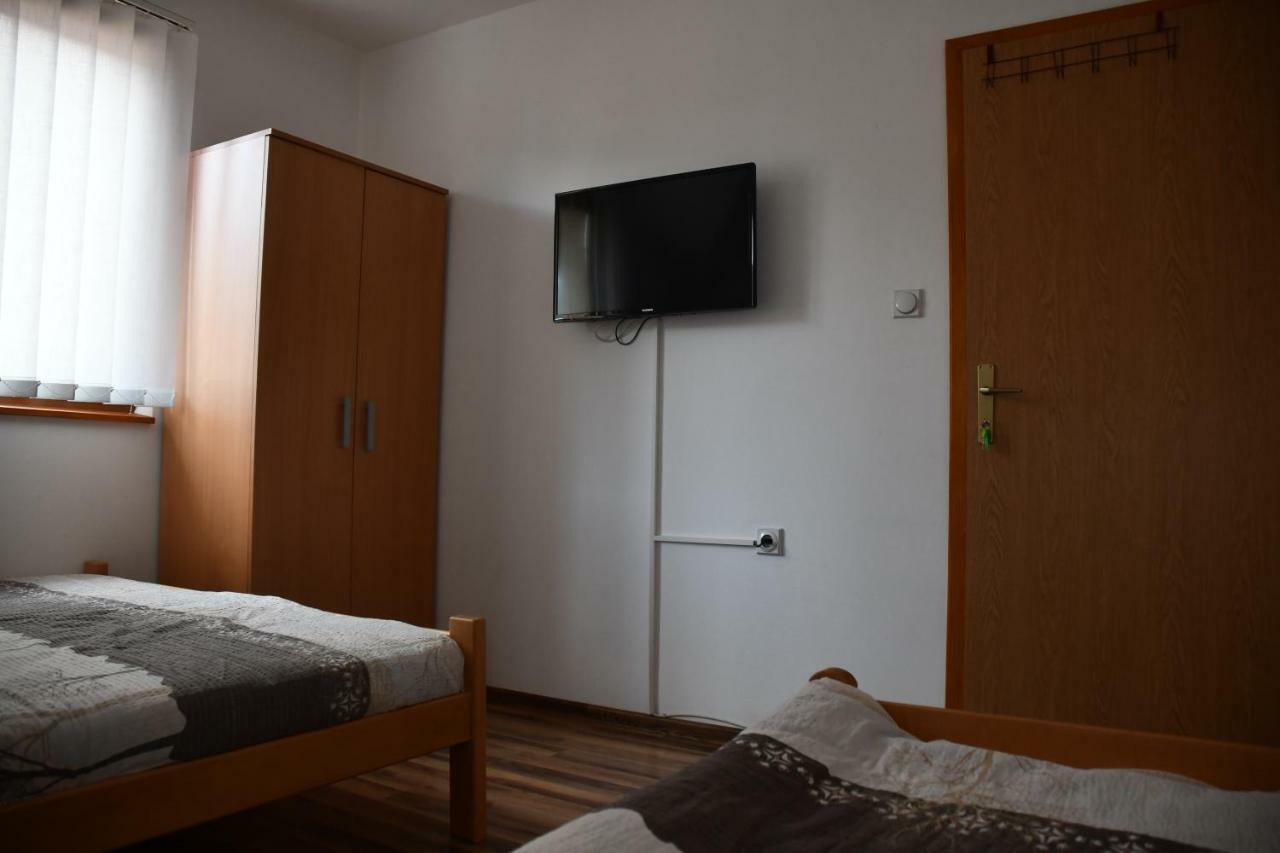 Apartment And Rooms Konak Višegrad Exterior foto
